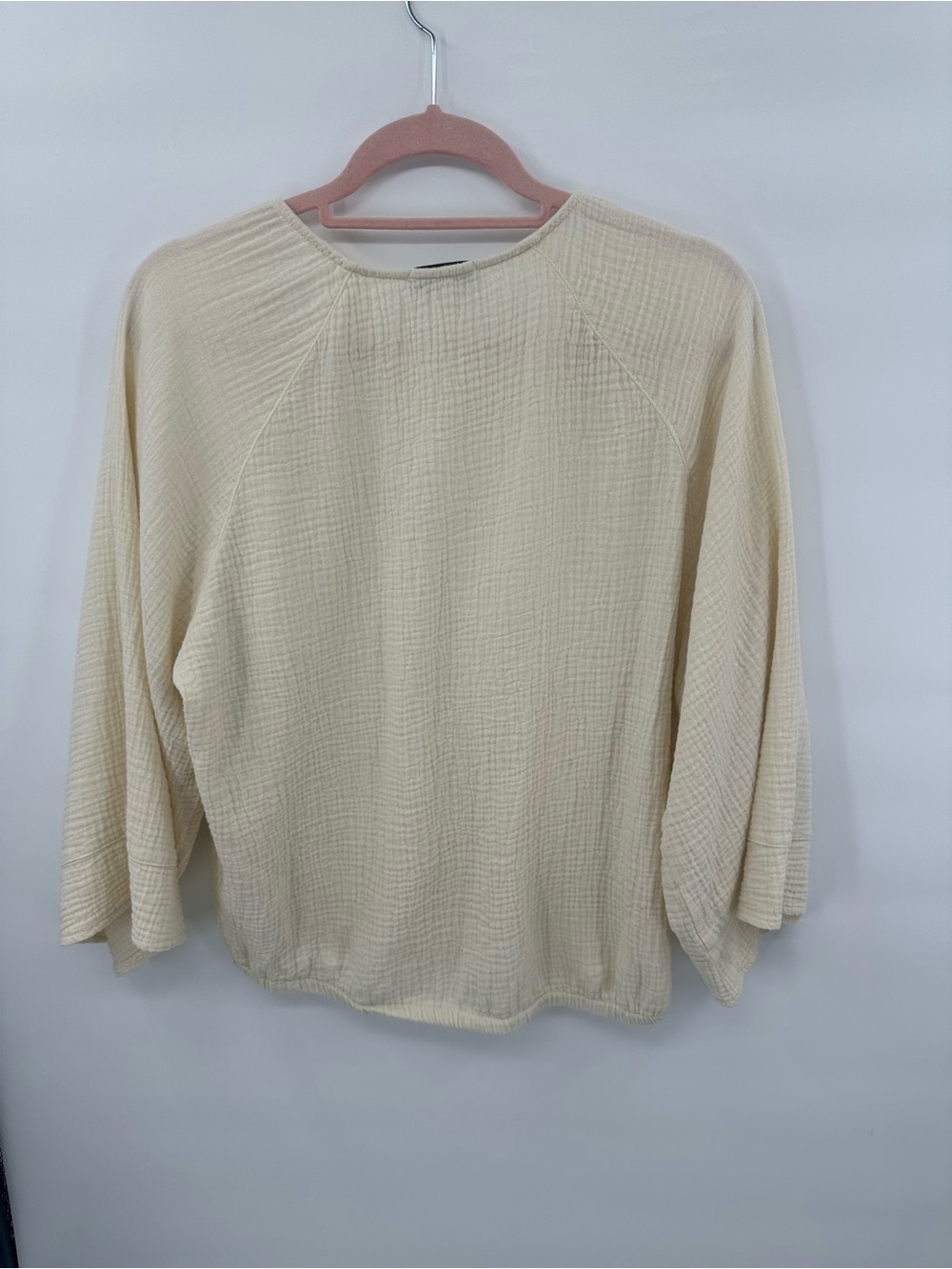 EVEREVE Cream 100% Cotton Gauze V-Neck Bell Sleeve Blouse Size M 1348 - Picture 4 of 9
